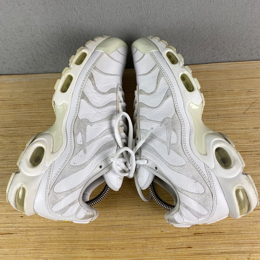 Nike Air Max Plus TN Mens 8 US Triple White Leather Athletic Sneaker Shoe - Picture 5 of 13